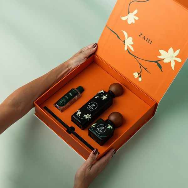 HONEY GARDEN BOX image 1